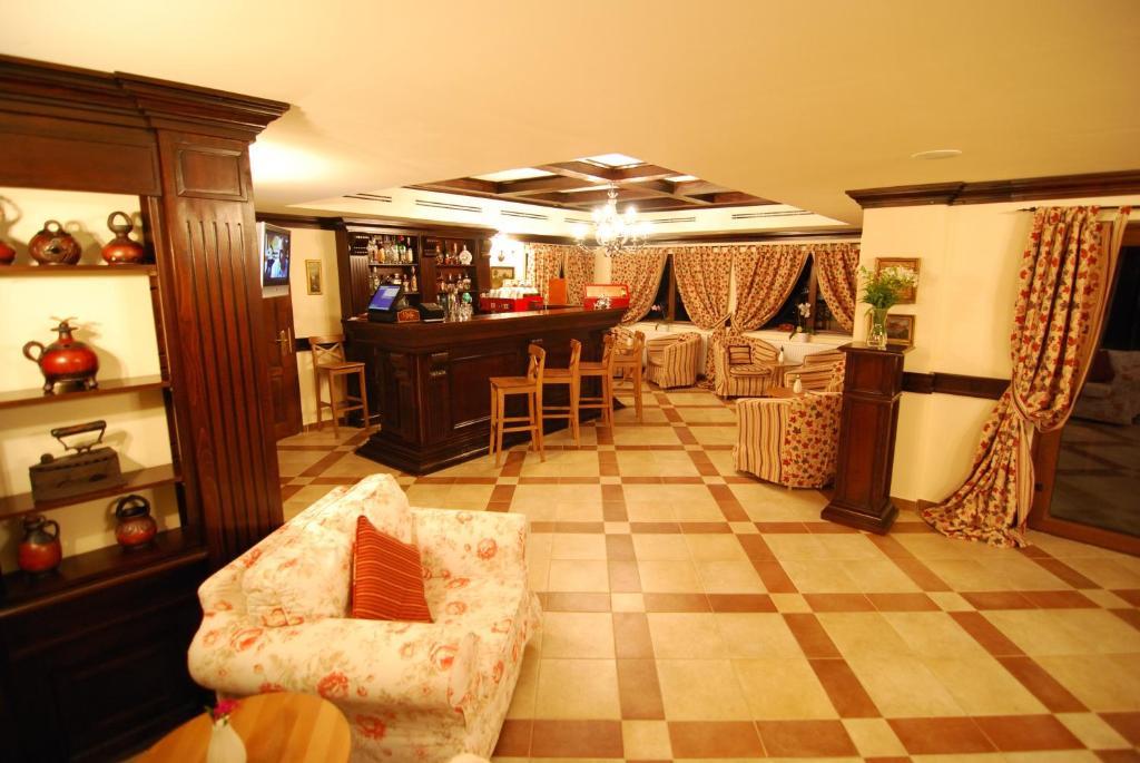 Nobillis - Carpathian Residence Peştera Exterior foto